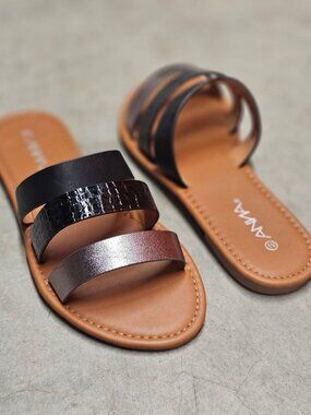 Womens Multi-Strap Slide Sandals With Faux Leather In Black Metallic & Croc-Embo